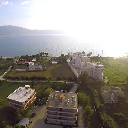 Denta 酒店 Radhimë